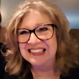 Meet your Posher, Deborah